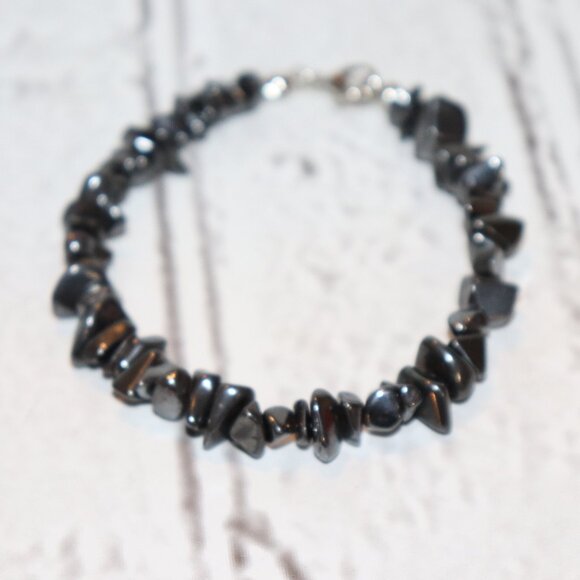 New without tags Hematite Beaded Natural stone bracelet 8" - Picture 2 of 4